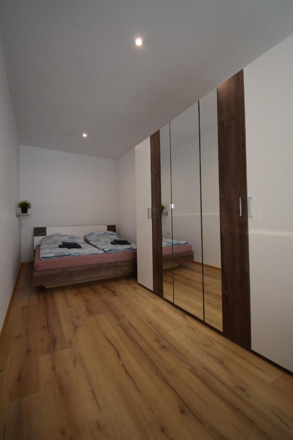 City Core Apartment Koper Exterior foto